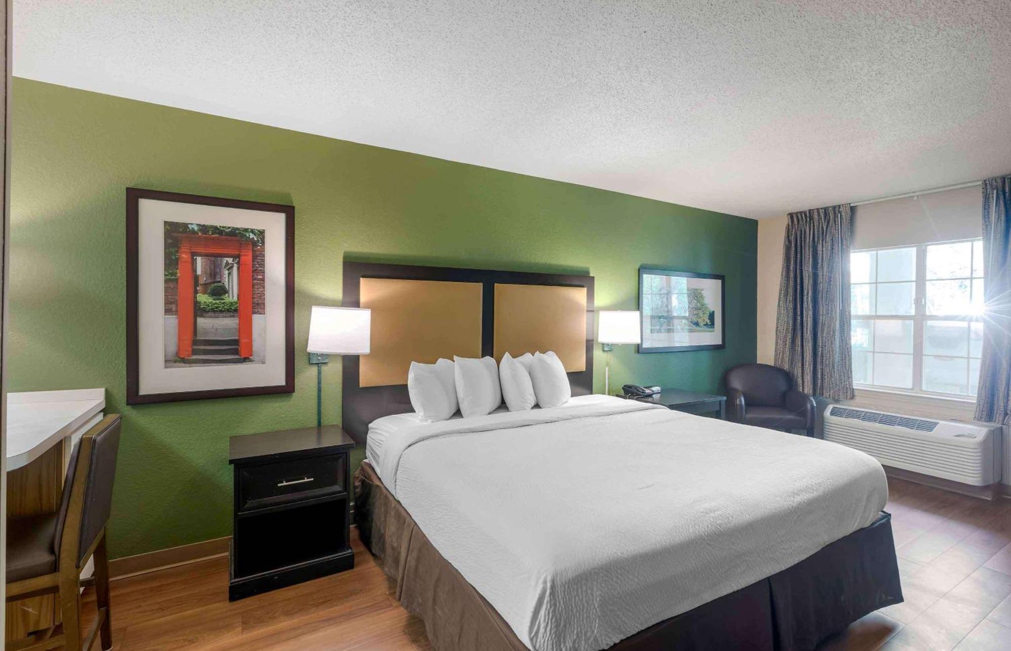 Extended Stay America Select Suites - Atlanta - Perimeter - Hammond Drive Екстер'єр фото